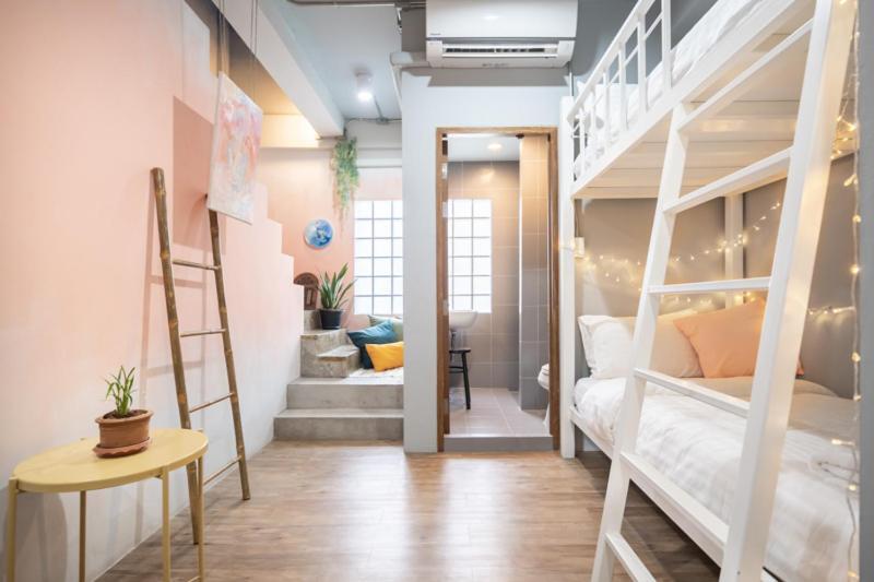 Better Moon Guesthouse กรุงเทพมหานคร ภายนอก รูปภาพ